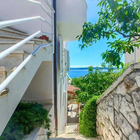 טרוגיר Apartments Meri מראה חיצוני תמונה