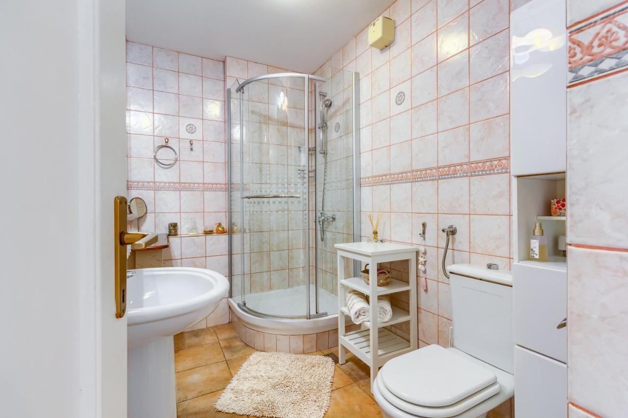 טרוגיר Apartments Meri מראה חיצוני תמונה